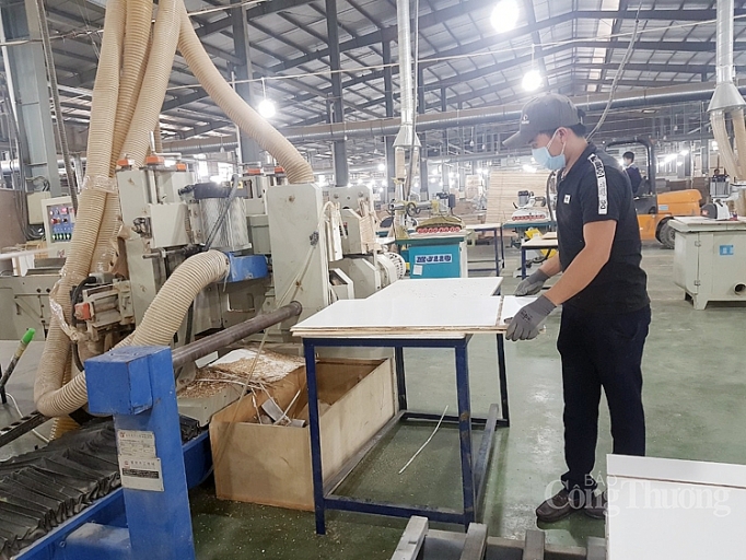 Liên tục các cấp ban ngành đang suy nghĩ về ngành CHẾ BIẾN GỖ